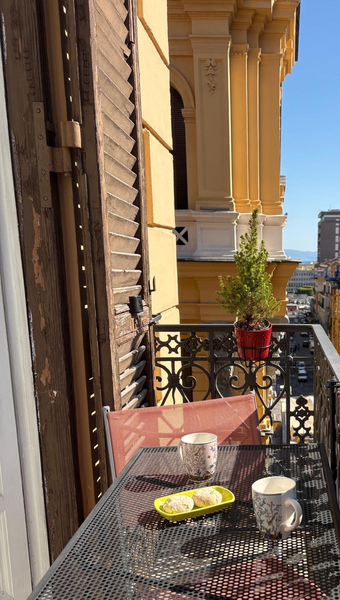 Voglia 'E Turna Hotel Nápoly Kültér fotó